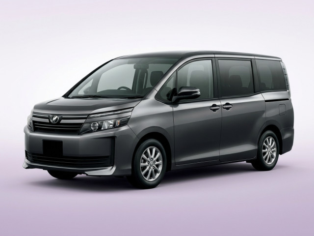 Toyota Voxy III (R80)