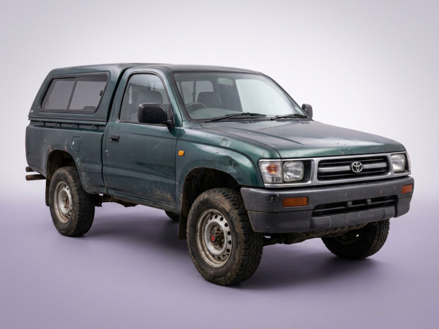 Toyota Hilux VI