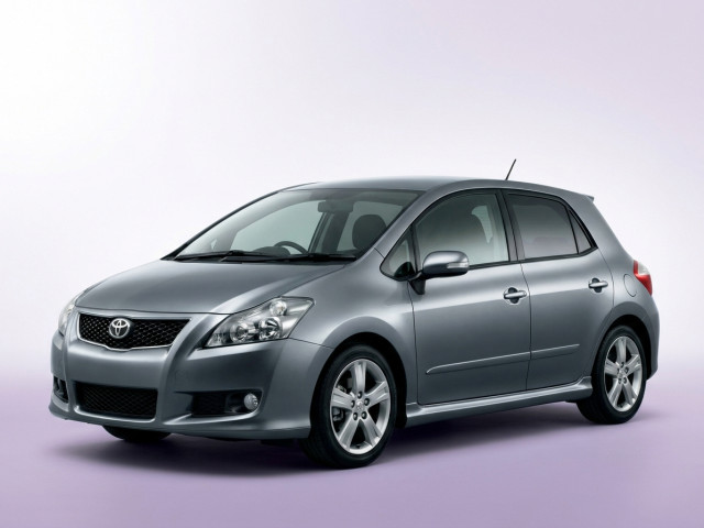 Toyota Blade I (E150)