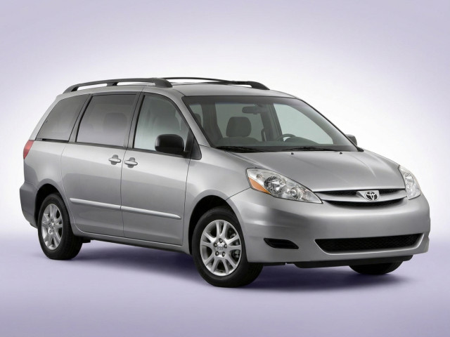 Toyota Sienna II
