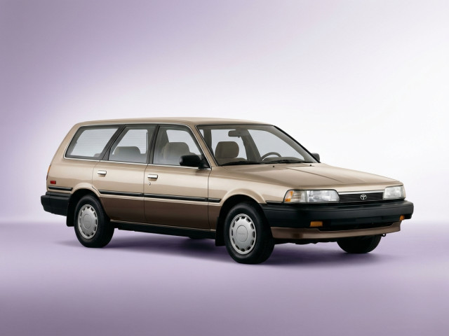 Toyota Camry II (V20)