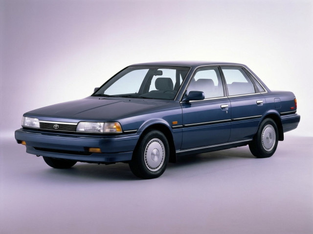Toyota Camry II (V20)