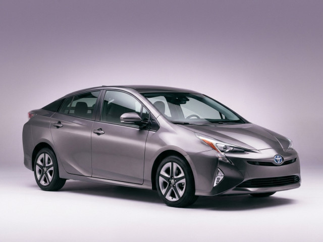 Toyota Prius IV (XW50)