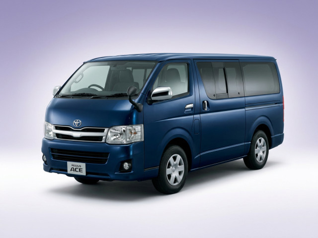 Toyota Regius Ace H200 Рестайлинг 1