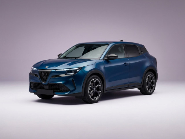 Alfa Romeo Junior 2024 - н.в.