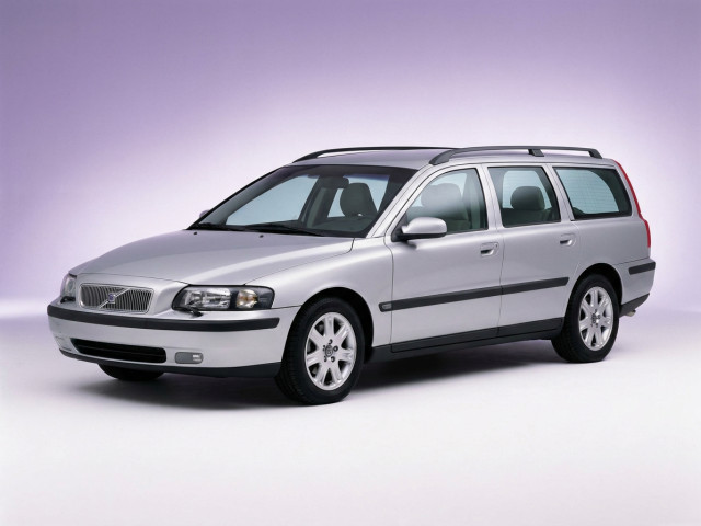 Volvo V70 II