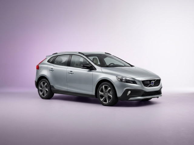 Volvo V40 Cross Country I