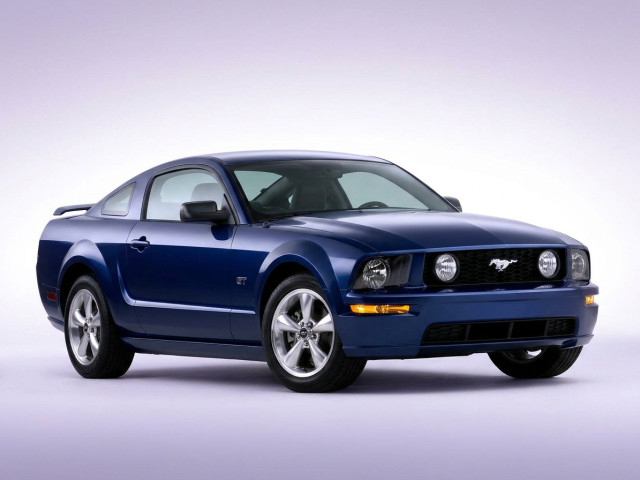 Ford Mustang V