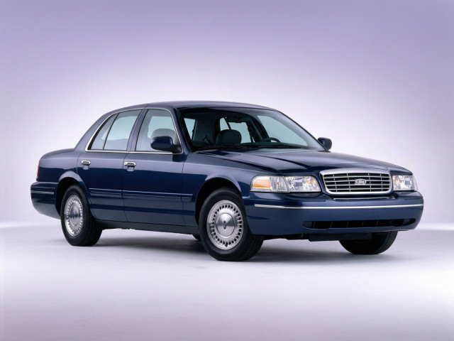 Ford Crown Victoria II