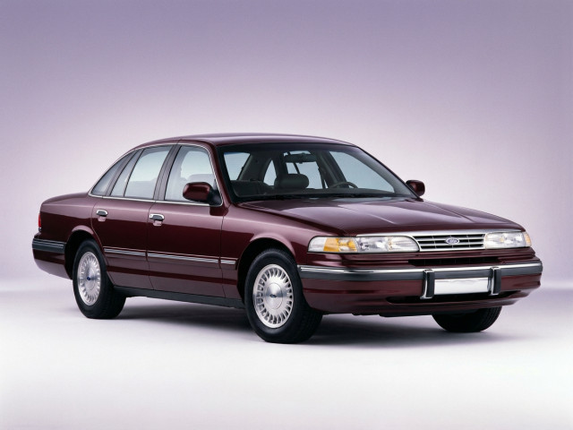 Ford Crown Victoria I