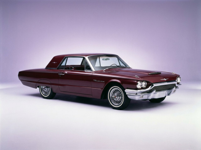 Ford Thunderbird IV