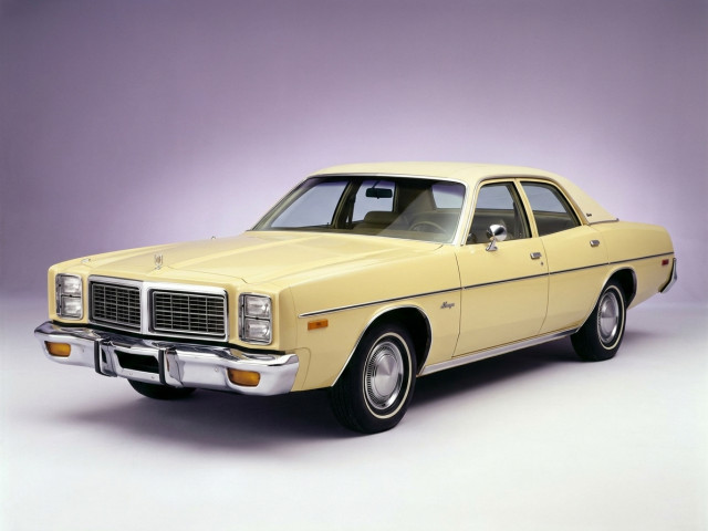 Dodge Monaco IV