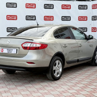 Renault Fluence — миниатюра 6