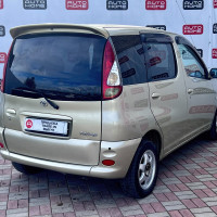 Toyota Funcargo — миниатюра 6