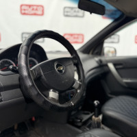 Chevrolet Aveo — миниатюра 7