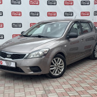 KIA Ceed — миниатюра 1