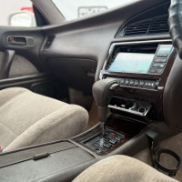 Toyota Crown — миниатюра 12
