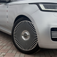 Land Rover Range Rover — миниатюра 17