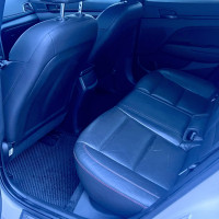 Hyundai Elantra — миниатюра 10