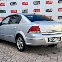 Opel Astra — миниатюра 4
