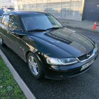 Opel Vectra, B — миниатюра 2