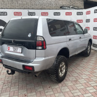 Mitsubishi Pajero — миниатюра 4