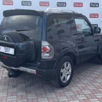 Mitsubishi Pajero — миниатюра 4