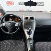 Toyota Auris — миниатюра 6