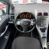 Toyota Auris — миниатюра 7