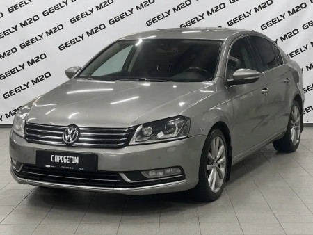 Volkswagen Passat, B7