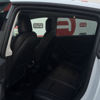 Tesla Model Y — миниатюра 16