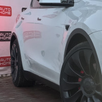 Tesla Model Y — миниатюра 11