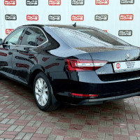 Skoda Superb — миниатюра 7