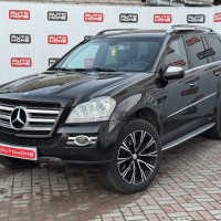 Mercedes-Benz GL-класс — миниатюра 1