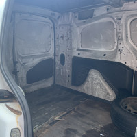 Peugeot Partner — миниатюра 9