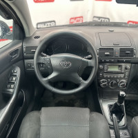 Toyota Avensis — миниатюра 10