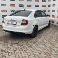 Skoda Rapid — миниатюра 6