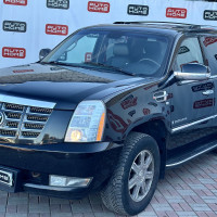 Cadillac Escalade — миниатюра 1