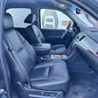 Cadillac Escalade — миниатюра 9