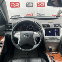 Toyota Camry — миниатюра 9