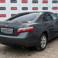 Toyota Camry — миниатюра 4