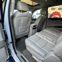 Cadillac Escalade — миниатюра 13