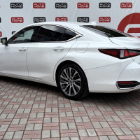 Lexus ES — миниатюра 8