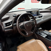 Lexus ES — миниатюра 10