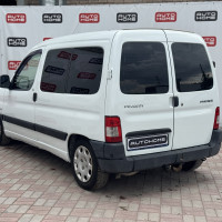 Peugeot Partner — миниатюра 7