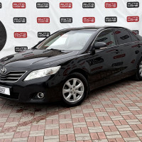 Toyota Camry — миниатюра 1