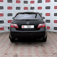 Toyota Camry — миниатюра 5