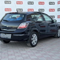 Opel Astra — миниатюра 6
