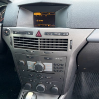 Opel Astra GTC — миниатюра 9
