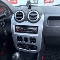 Renault Logan — миниатюра 12